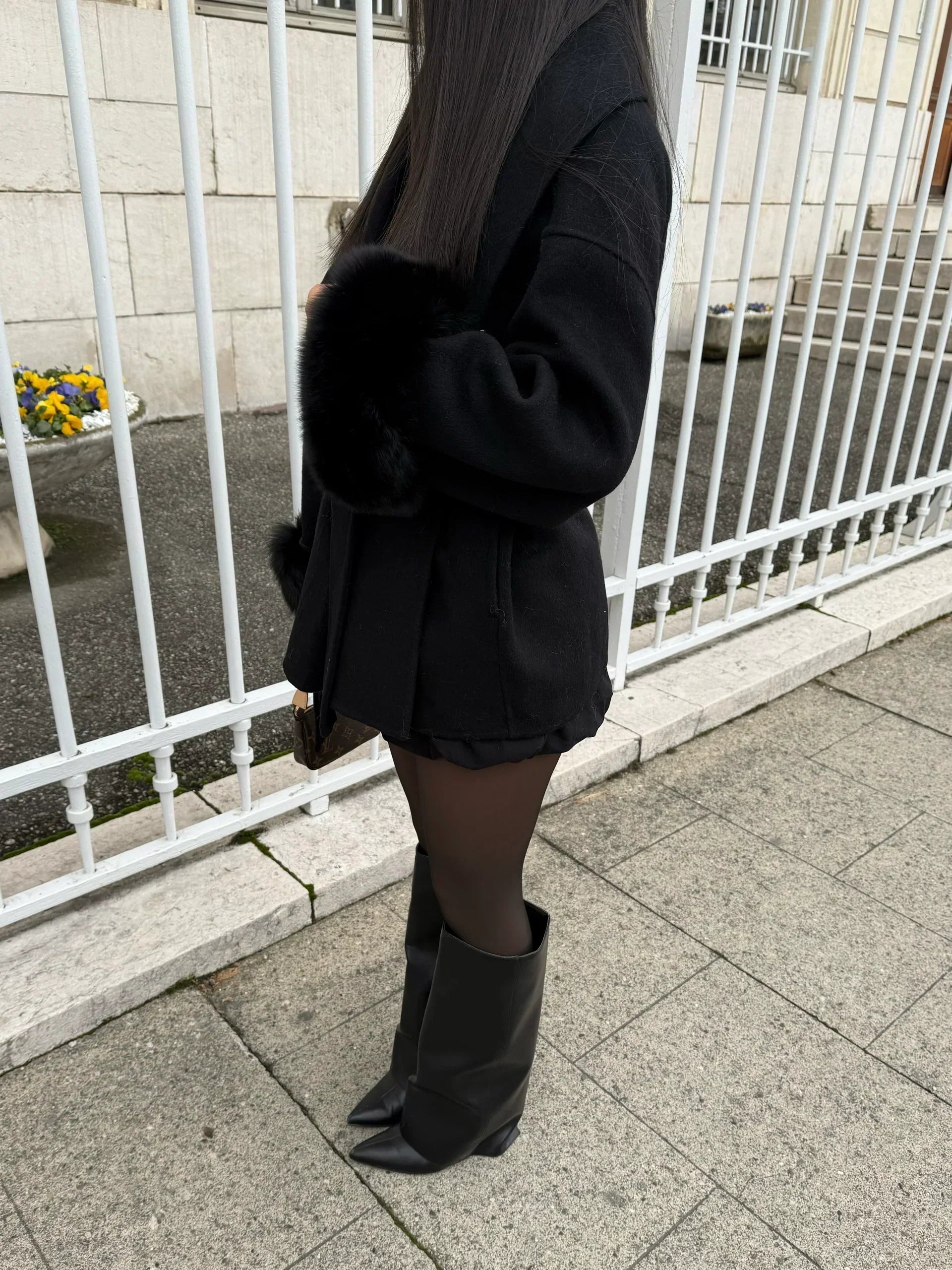 Bellavène – Cappotto con cintura in pelliccia sintetica