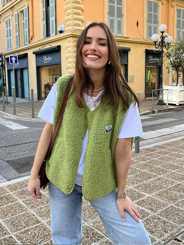 Ovelia | Gilet in Lana di Tendenza per Donne con Bottoni